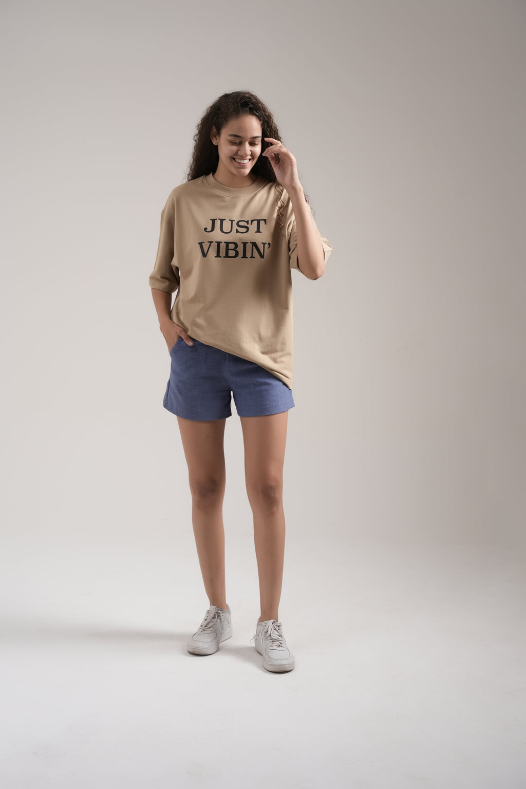 Beige – “JUST VIBIN”