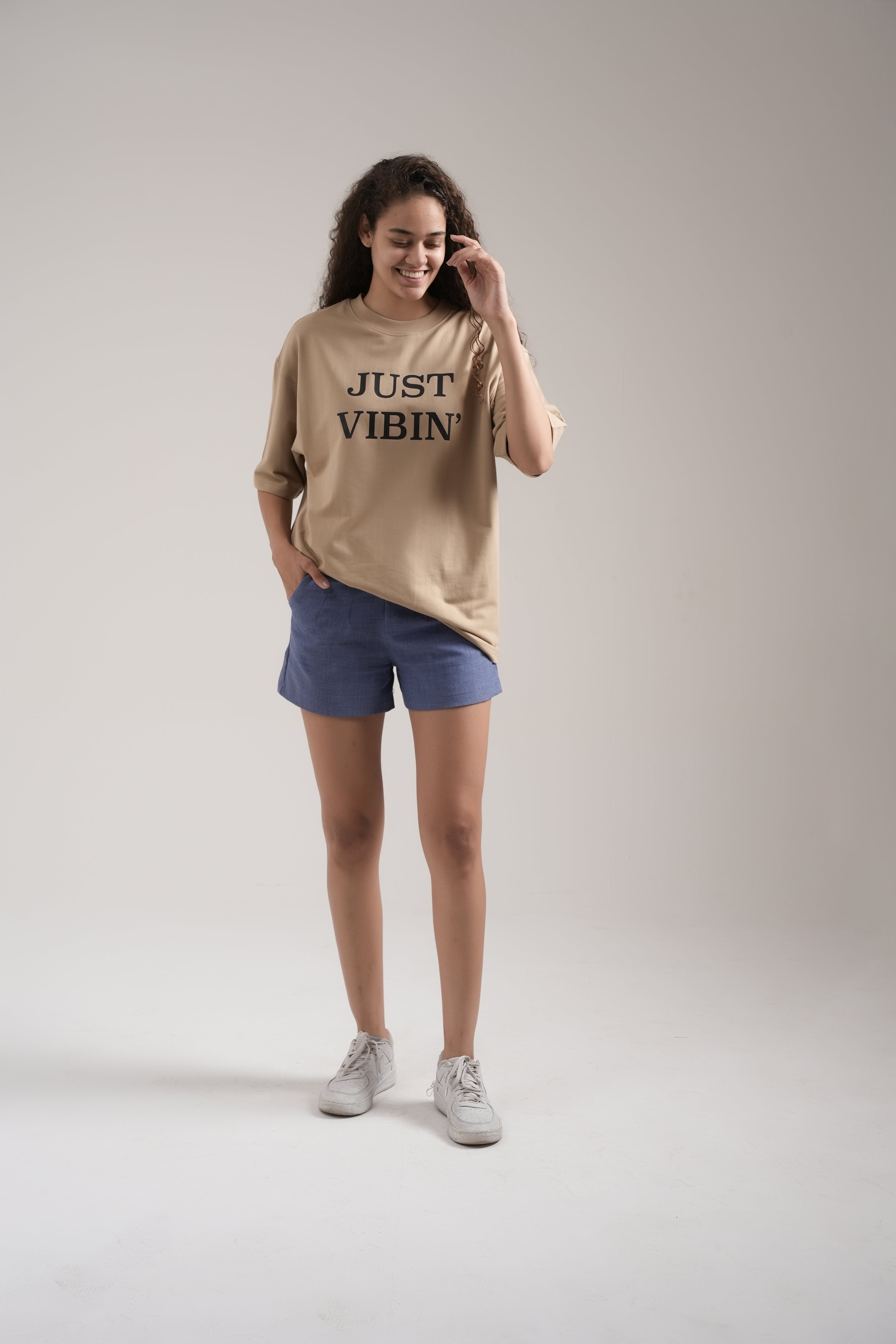 Beige – “JUST VIBIN”